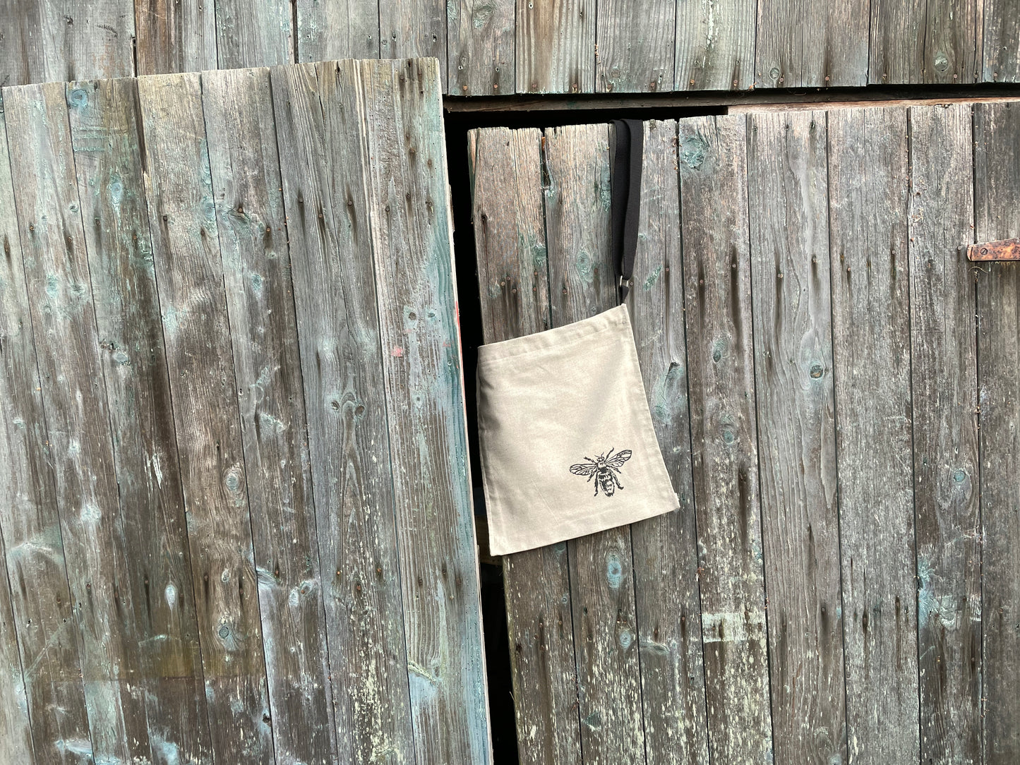 Bee // Hemp+Cotton Crossbody Satchel